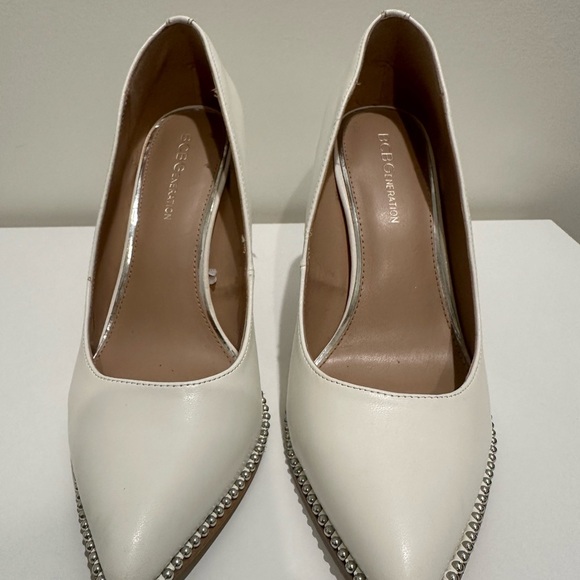 BCBGeneration Holli Pump - Picture 11 of 11